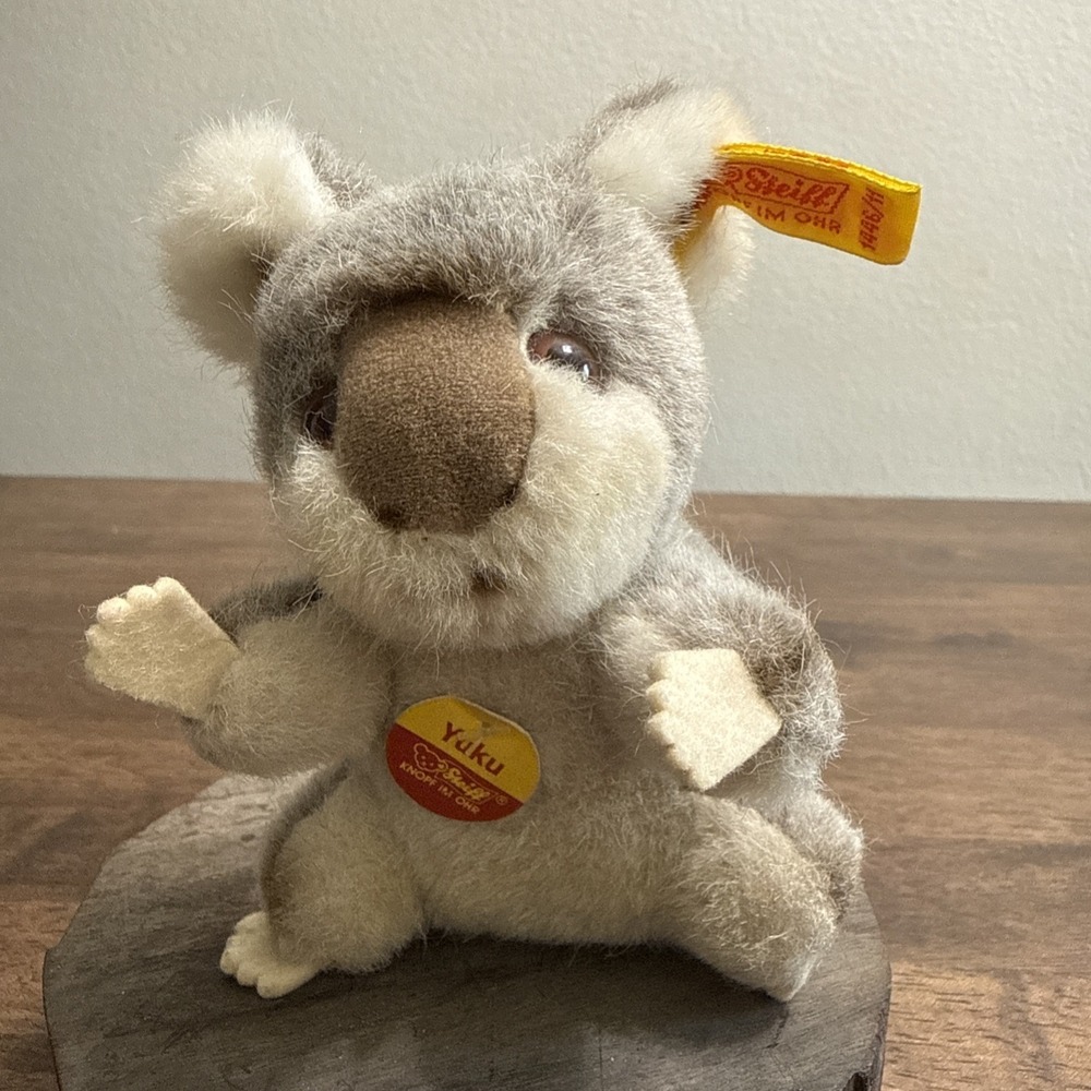 Steiff Yuku Koala Bear 1446/11 Ear Tag Stuffed Animal 4.5" Tall 3" Wide Vintage